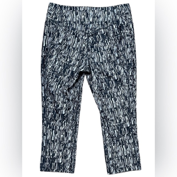 Nike Women’s Power Poly Screen Printed Capri crop pant/leggings Size Medium - Picture 5 of 16
